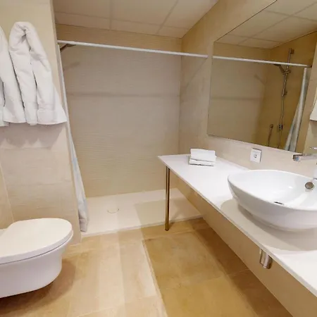 Greenhue By On Travel *