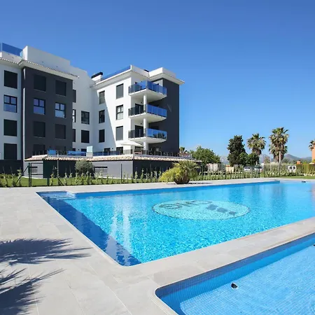 Greenhue By On Travel Oliva